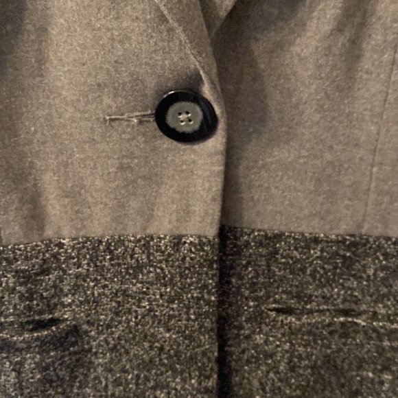 Cabi suit style vest size XS runs a little big - Picture 3 of 6